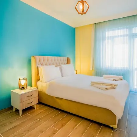 And Comfy Flat With Balcony In Muratpasa * אנטליה